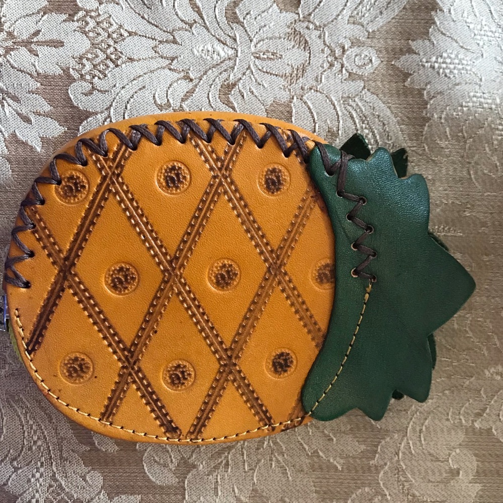 Coin purse from Hawaii - Picture 2 of 5